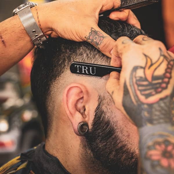 Arreglo y perfilado de barba