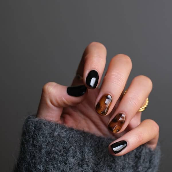 Nail art pintado a mano